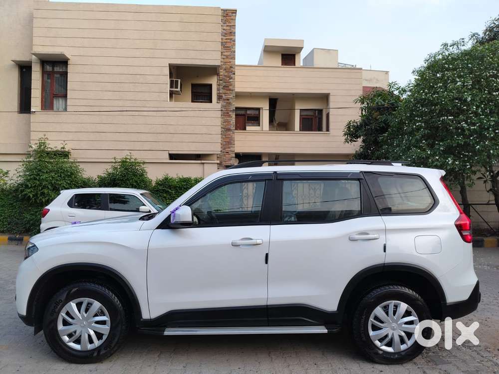 Mahindra Scorpio N Z4 Petrol Mt 7 Str, 2024, Petrol