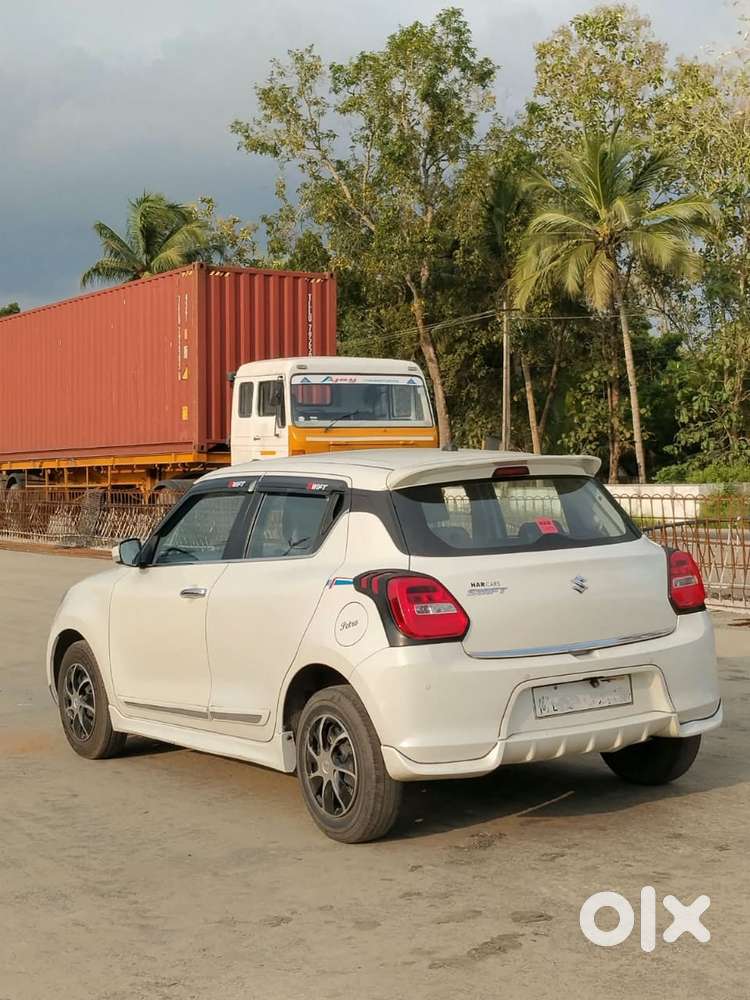 Maruti Suzuki Swift Vxi Ags, 2018, Petrol