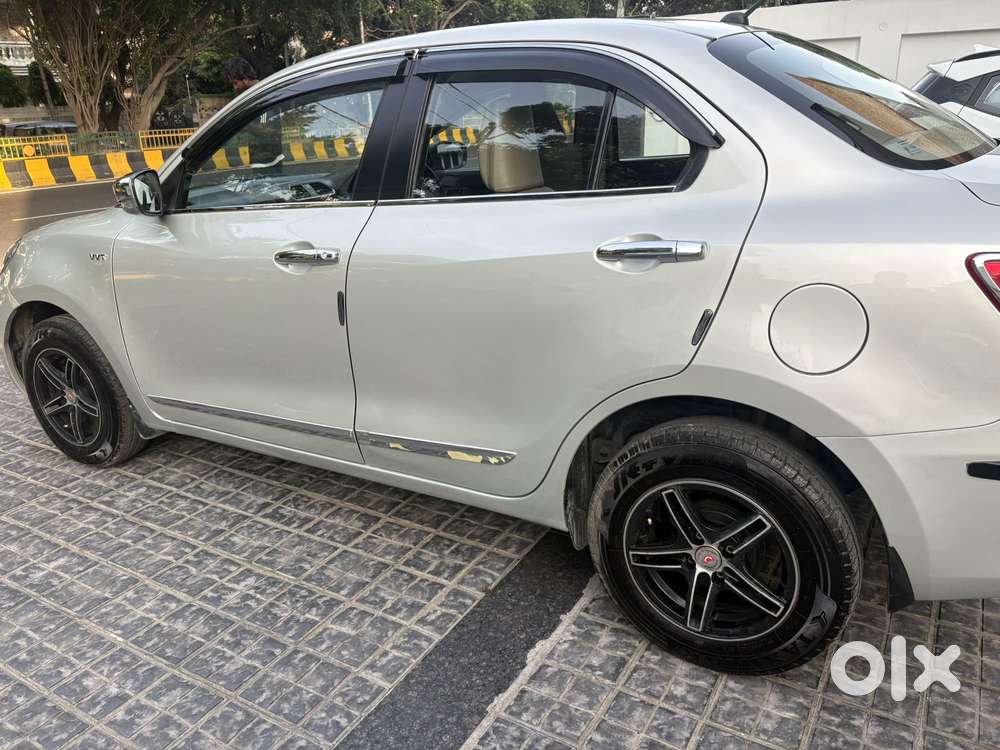 Maruti Suzuki Swift Dzire Vxi(o) Amt, 2019, Petrol