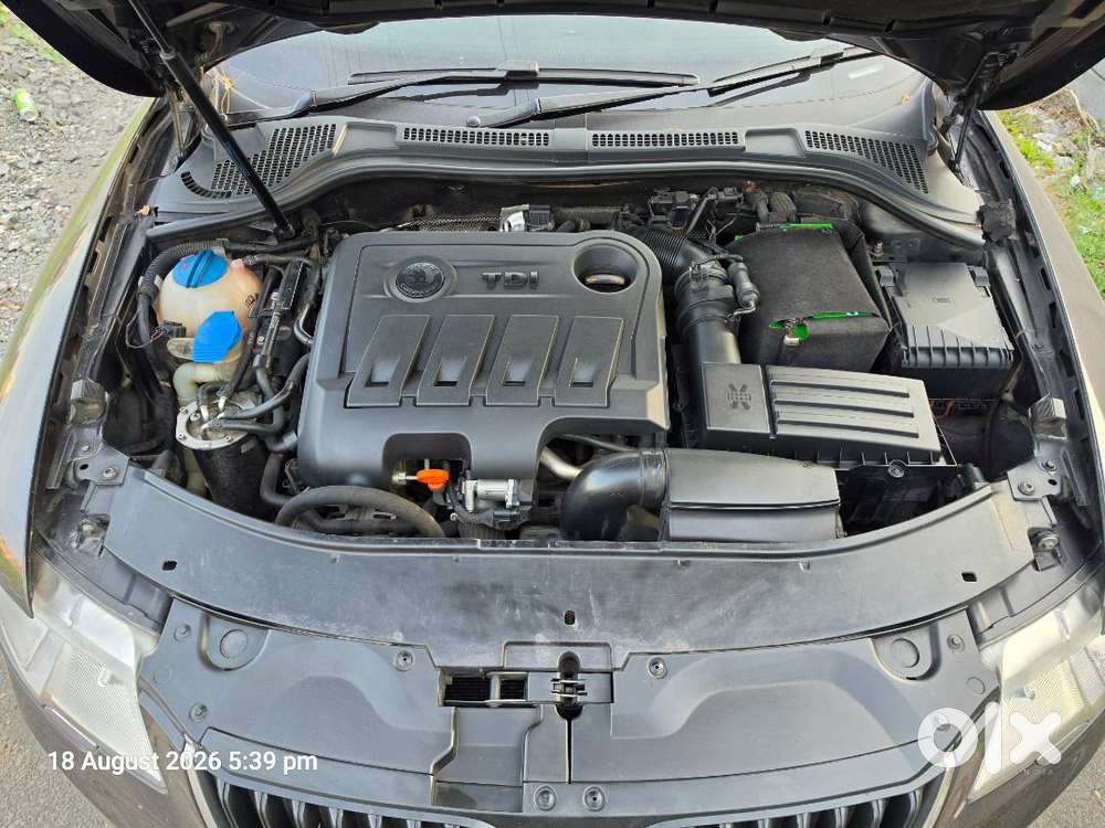Skoda Superb Elegance 2.0 Tdi Automatic &ndash; 2011