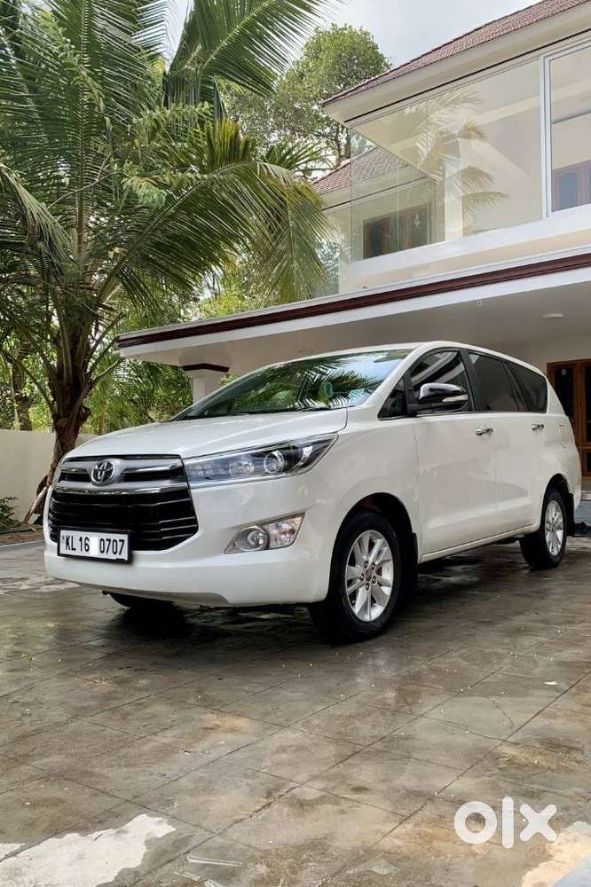 Toyota Innova Crysta 2.4 V, 2017, Diesel