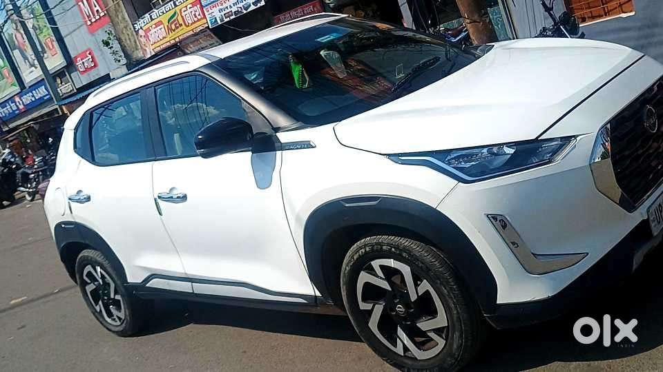 Nissan Magnite 1.0 Xv Executive Turbo Cvt, 2022, Petrol