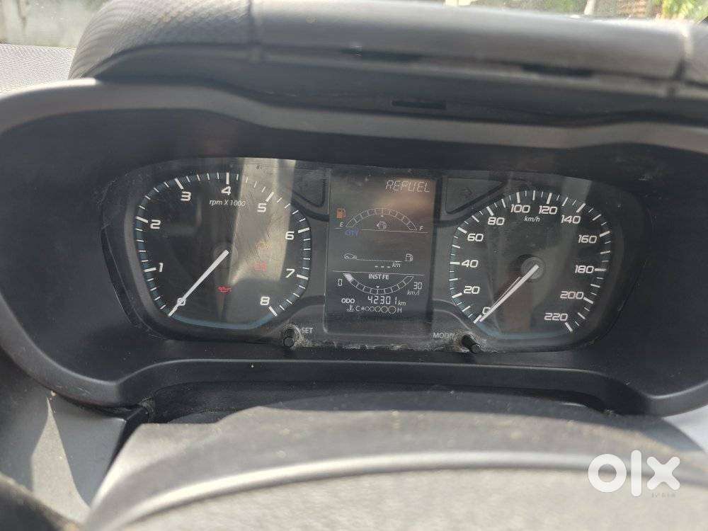 Tata Altroz 1.2 Xe, 2022, Petrol
