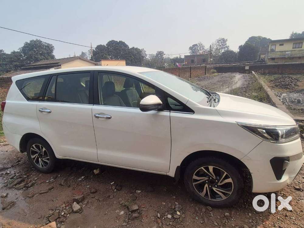 Selling Of Well Maintained Toyota Innova Crysta Diesel Of 2021