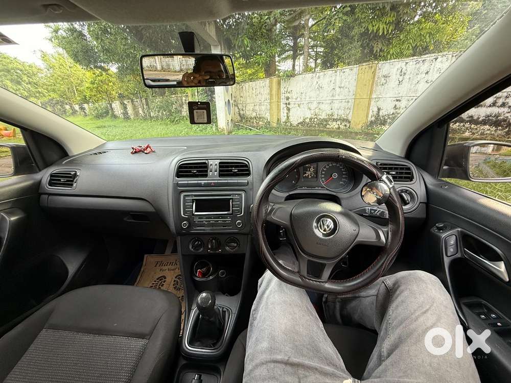 Volkswagen Polo Petrol 2017 Year