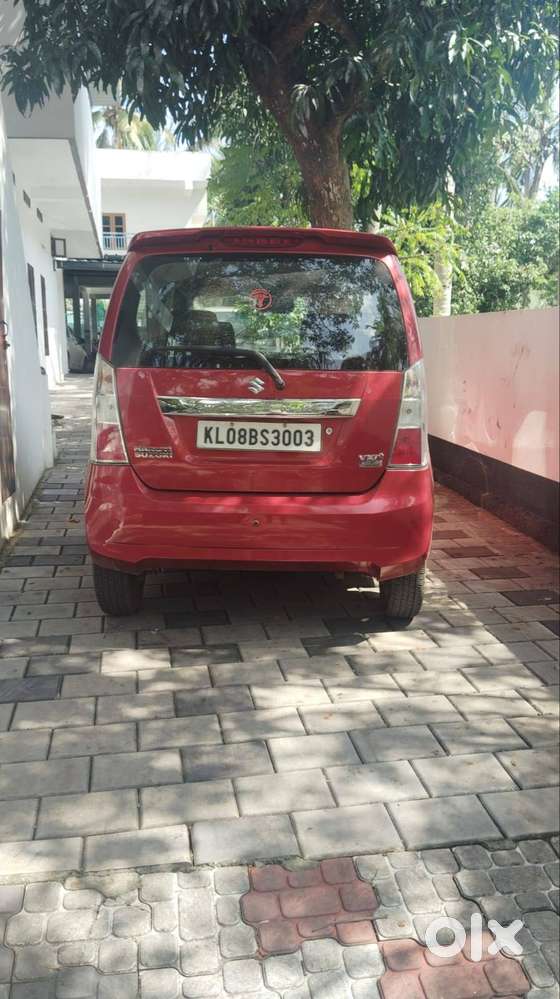 2016 Maruti Suzuki Stingray Vxi+ Automatic  37,905 Km  Alloy Wheels
