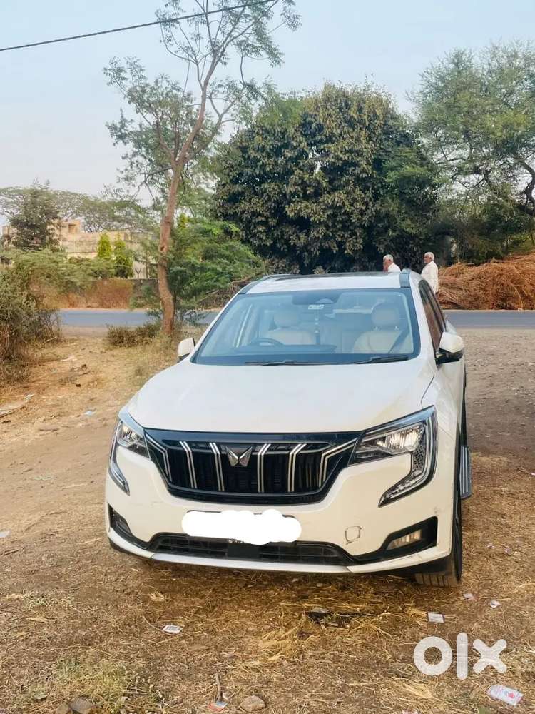 Mahindra Xuv700 2022 Diesel Well Maintained