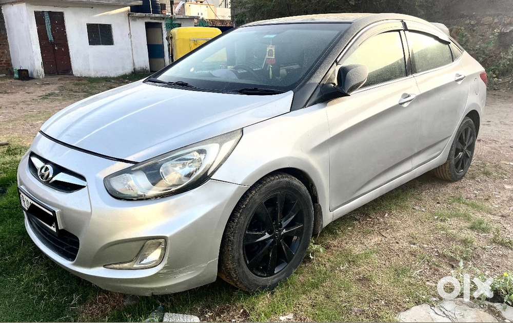 Hyundai Fluidic Verna 2012 Diesel 112000 Km Driven