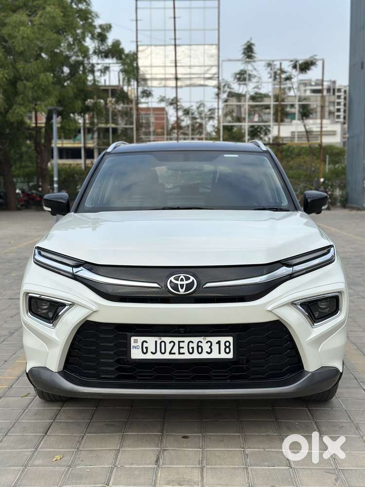 Toyota Urban Cruiser Hyryder 1.5 V Hybrid, 2024, Cng & Hybrids