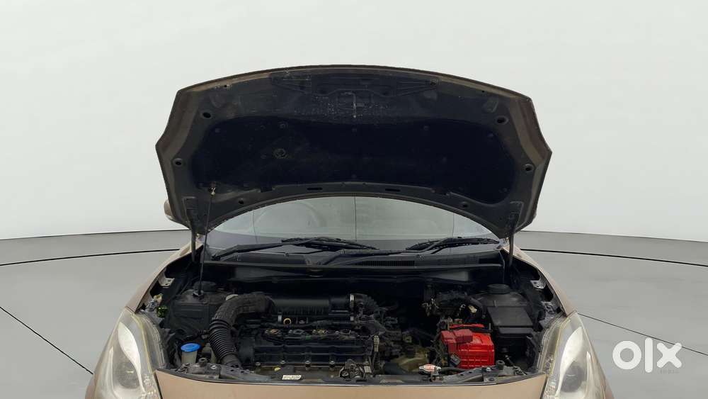 Maruti Suzuki Swift Dzire Zxi + Amt, 2019, Petrol
