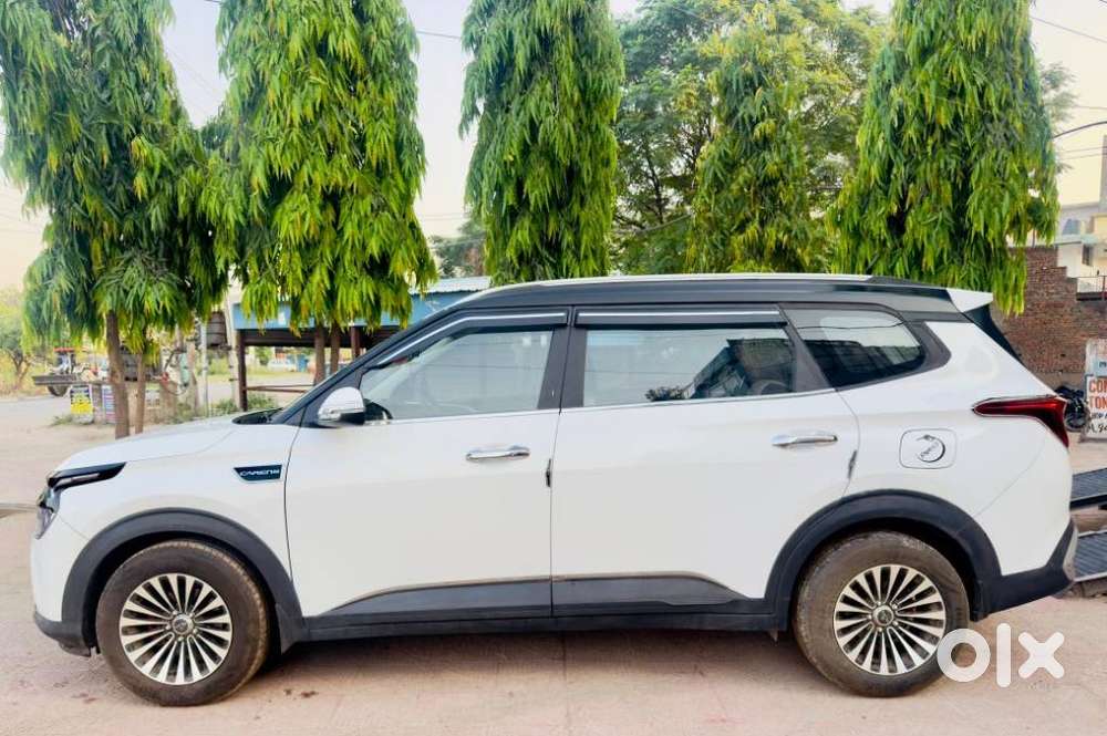 Kia Carens 1.5 Prestige 7 Str, 2023, Petrol