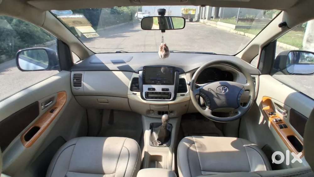 Toyota Innova 2.5 Ev Ms 8 Str Bsiv, 2011, Diesel