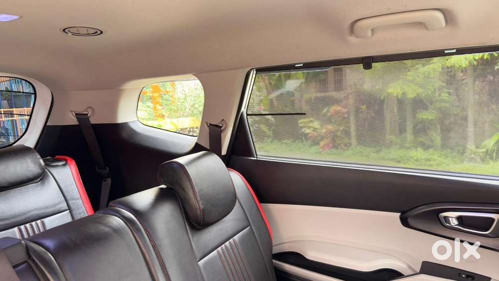 Kia Carens Clavis 2025 Petrol Well Maintained