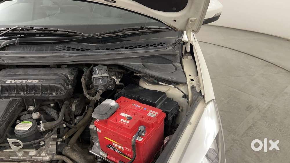 Tata Tiago Xza, 2017, Petrol