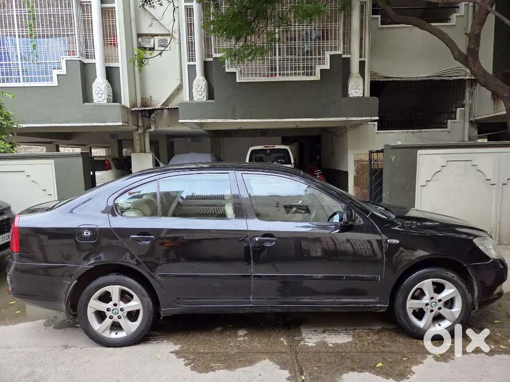 Skoda Laura Elegance 2011