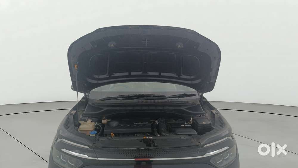 Kia Carens 1.4 Luxury Plus 6 Str, 2022, Petrol