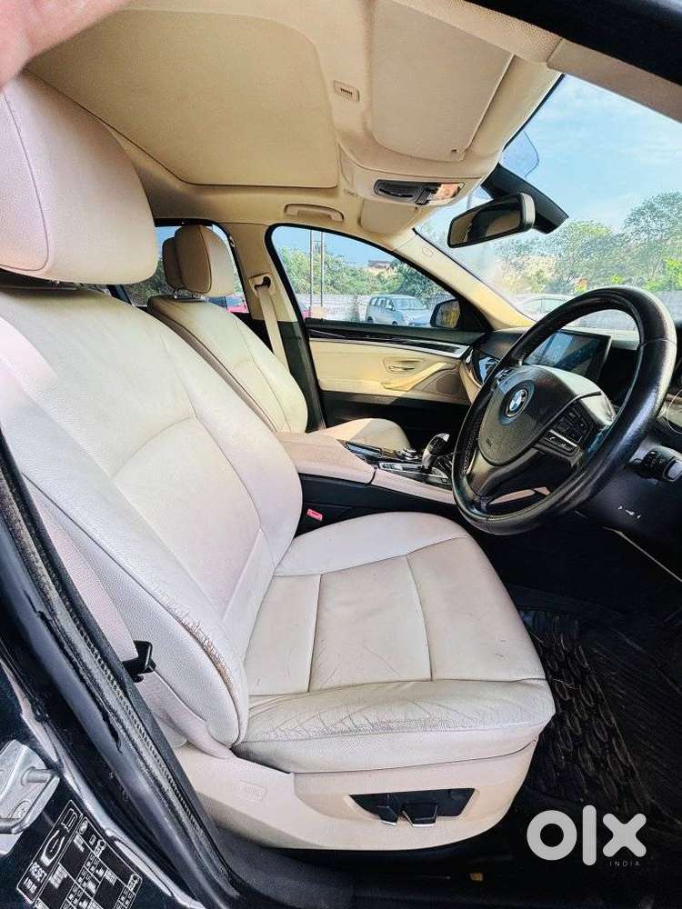 Bmw 5 Series 3.0 525i Sedan, 2011, Petrol