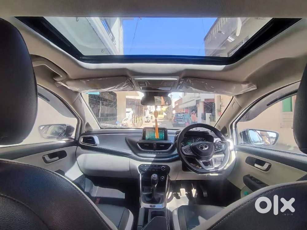 Tata Altroz 2024 (2nd) Top Model