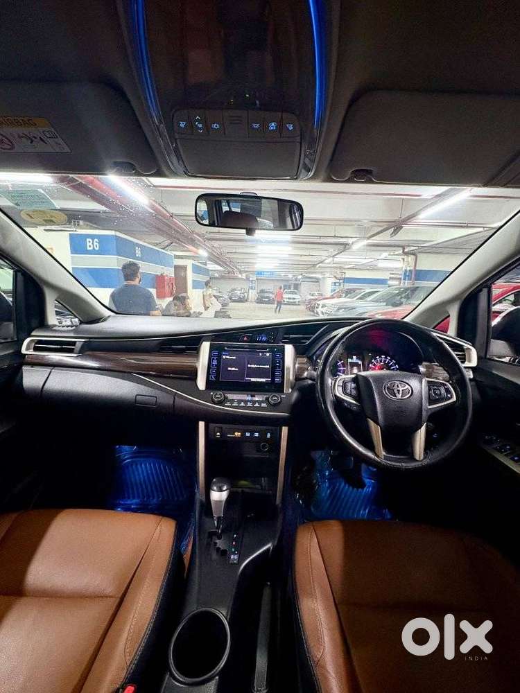 Toyota Innova Crysta