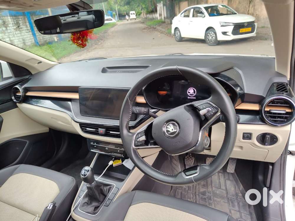 Skoda Slavia 1.0 Tsi Style, 2023, Petrol