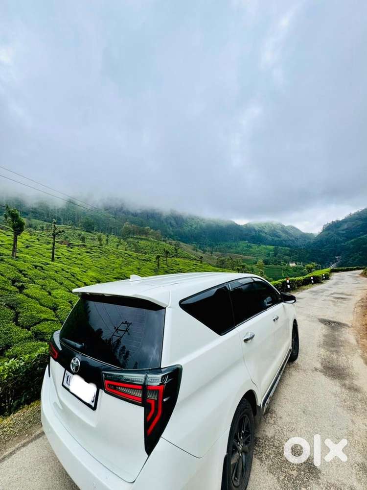 2017 Toyota Innova Crysta 2.8l Zx Automatic Touring Sport