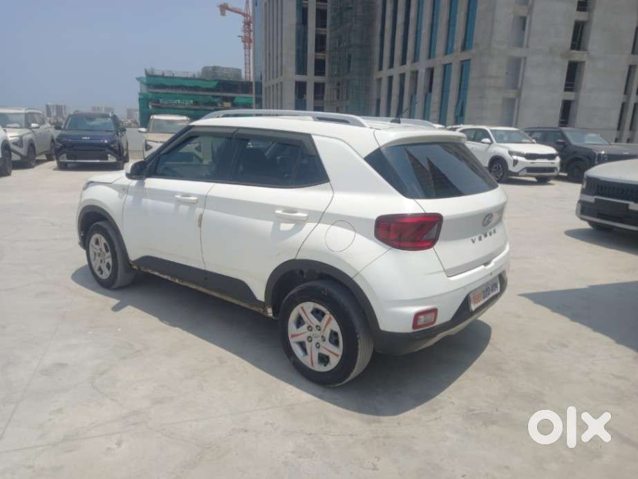 Hyundai Venue S, 2021, Petrol