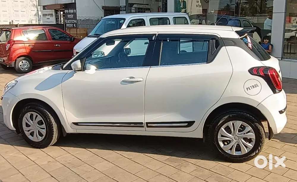 Maruti Suzuki Swift 2023 Petrol Automatic