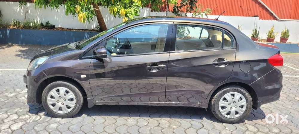 Honda Amaze, 2015, Petrol