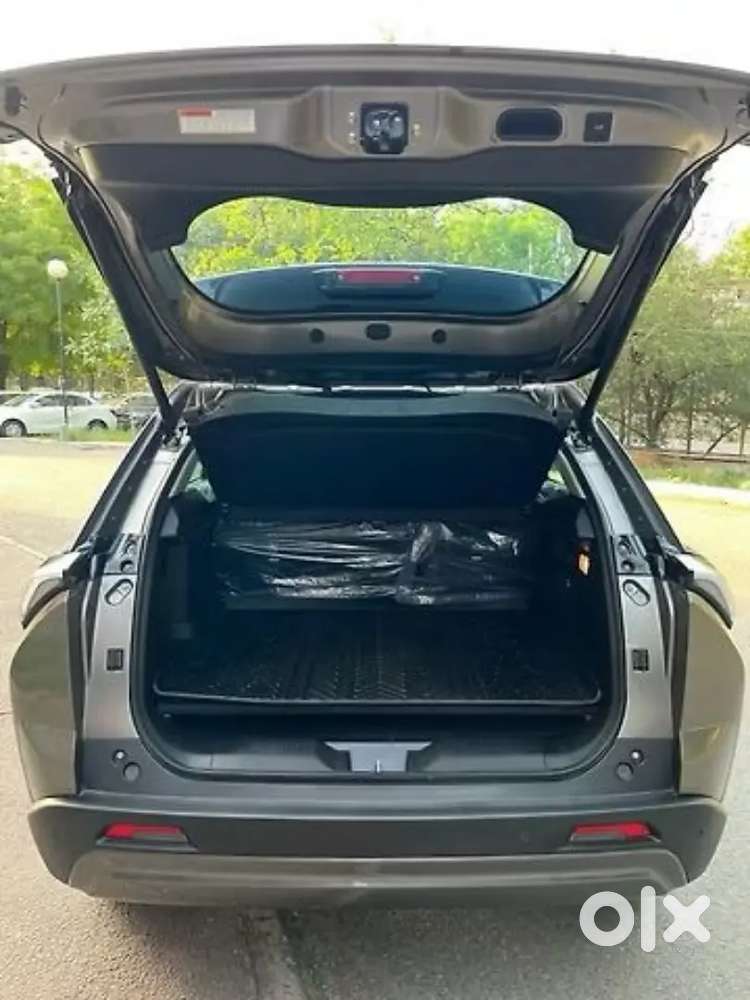 Maruti Suzuki Victoris Zxi Plus Strong Hybrid 2025 Automatic