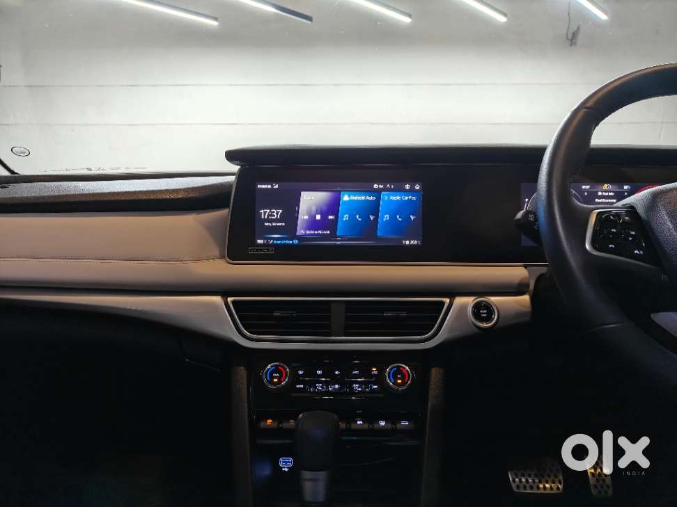 Mahindra Xuv700 2.2 Ax 7 Diesel At Luxury Pack Str Awd, 2023, Diesel