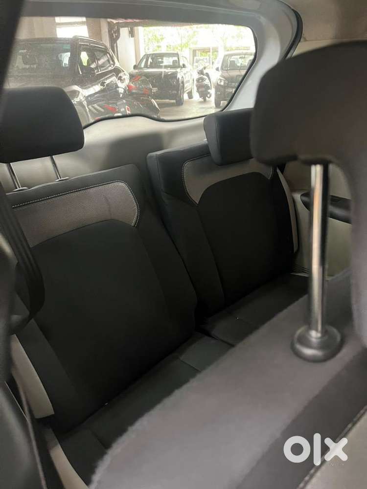 Renault Triber 2022 Petrol 30000 Km Driven