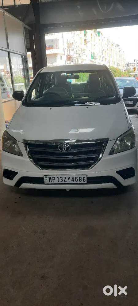 Toyota Innova 2016 Diesel 96000 Km Driven