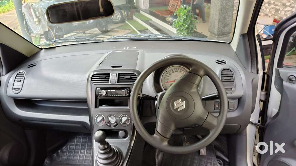 Maruti Suzuki Ritz Lxi, 2013, Petrol