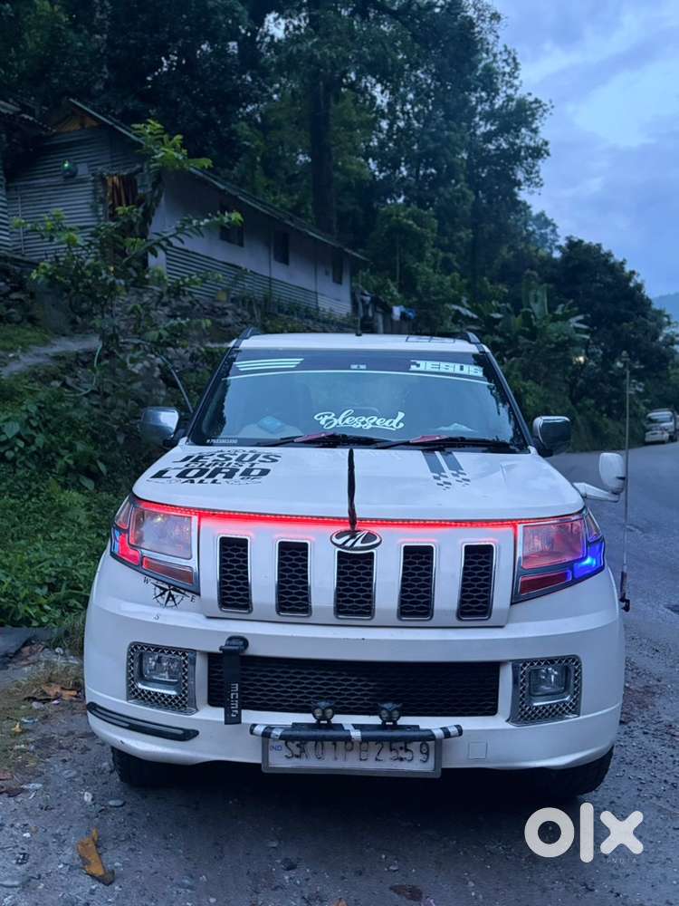 Mahindra Tuv 300 2016