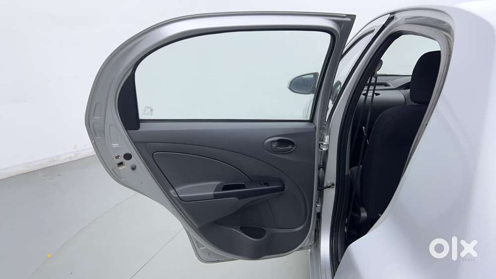 Toyota Etios Liva 2011-2012 G, 2013, Petrol
