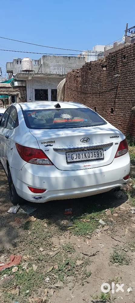 Hyundai Verna 2012