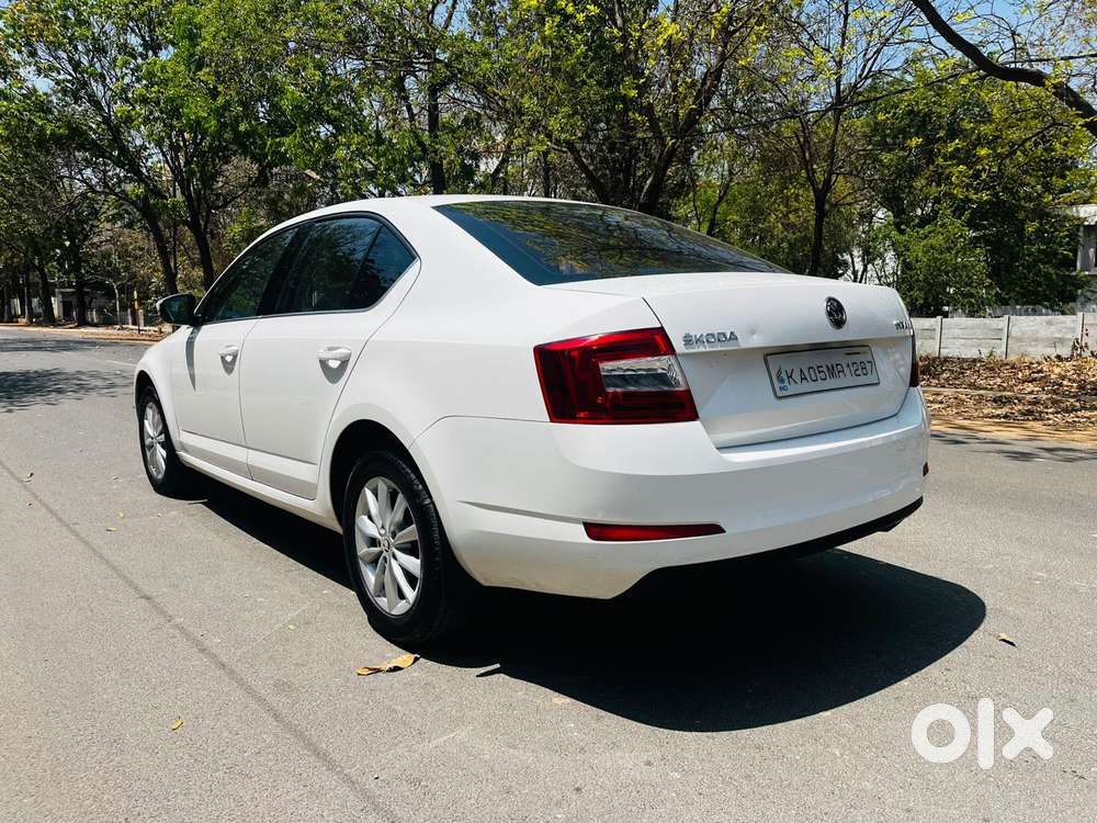 Skoda Octavia Elegance 2.0 Tdi At, 2015, Diesel