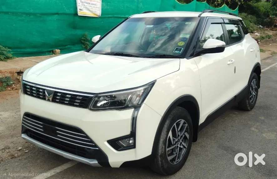 Mahindra Xuv300 W8 (o) 1.5 Diesel Amt, 2023, Diesel