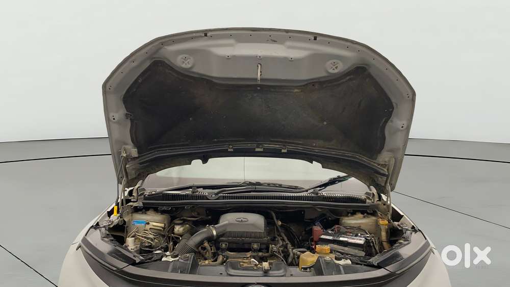 Tata Nexon Pure (s) 1.2 Petrol 6amt, 2023, Cng & Hybrids