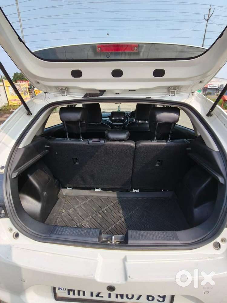 Maruti Suzuki Baleno Petrol 2025