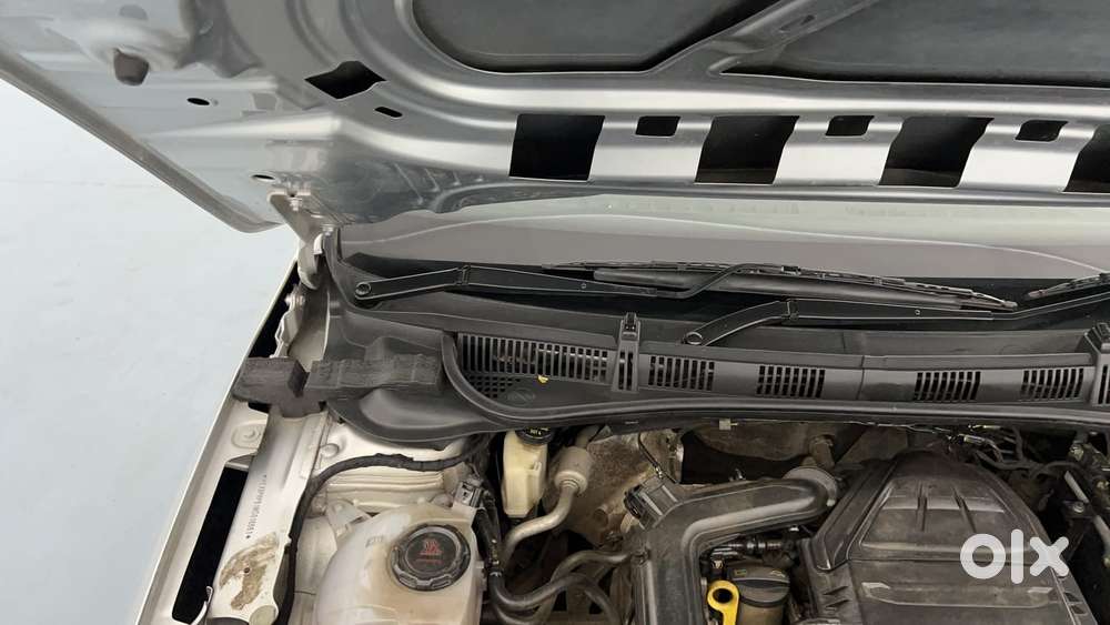 Skoda Slavia Style 1.0l Tsi Mt, 2022, Petrol