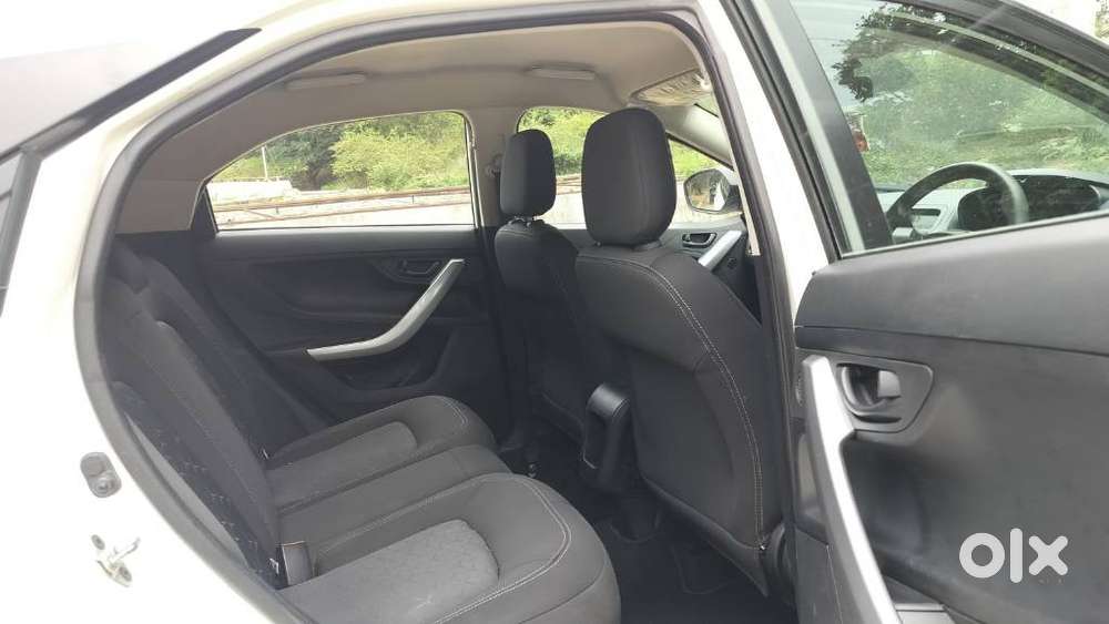 Tata Nexon 1.5 Revotorq Xm, 2023, Diesel