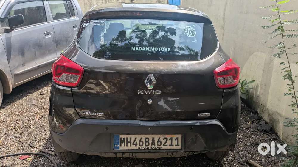 Renault Kwid Rxt Automatic Petrol 2017