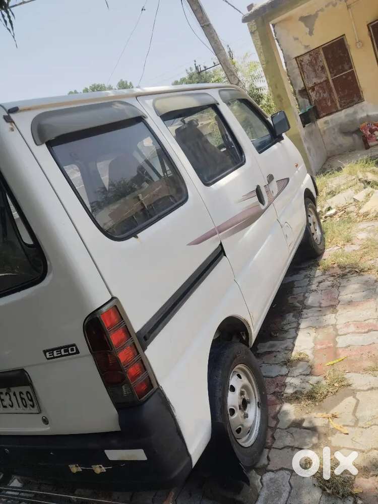Maruti Suzuki Eeco 2015 Cng & Hybrids 199000 Km Driven