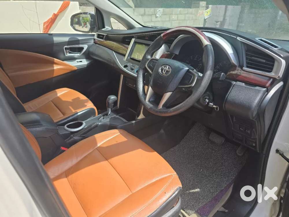 Toyota Innova Crysta 2.8 Gx At 7 Str, 2016, Diesel