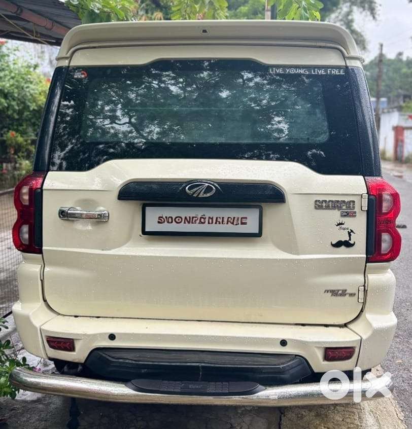 Mahindra Scorpio 2022 Petrol Well Maintained