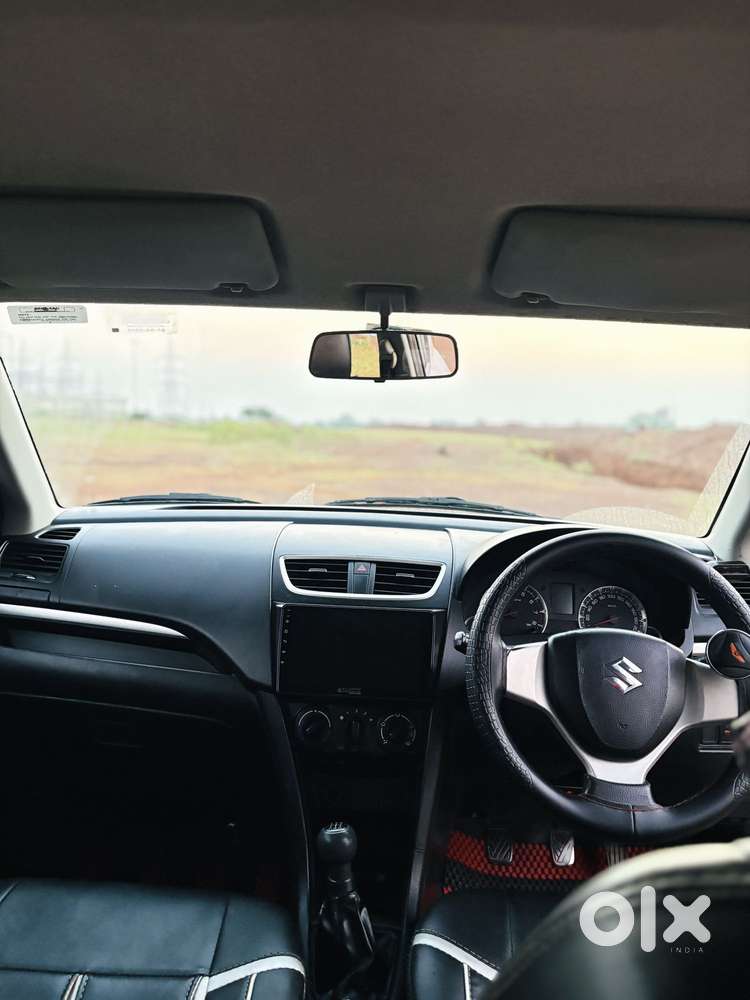 Maruti Suzuki Swift Vxi With Abs, 2016, Petrol