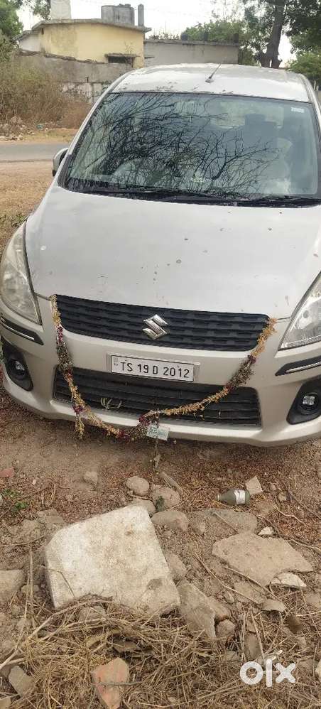 Maruti Suzuki Ertiga 2014 Diesel 100000 Km Driven