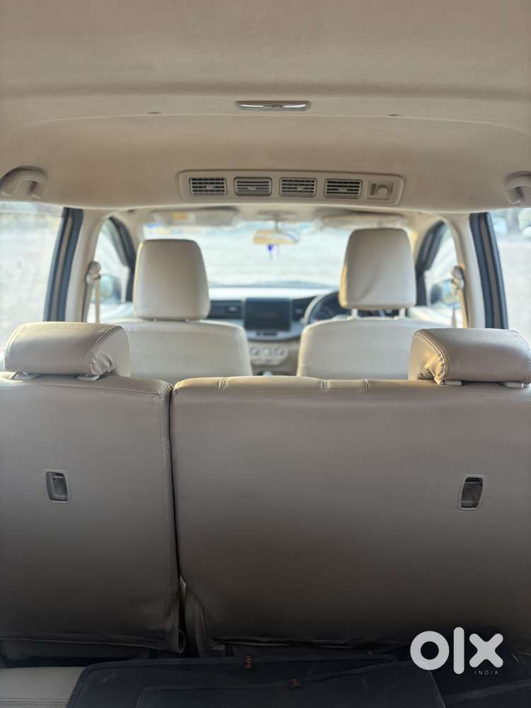 Maruti Suzuki Ertiga Vxi Shvs, 2022, Petrol