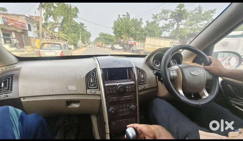 Mahindra Xuv500 2013 Diesel 75000 Km Driven